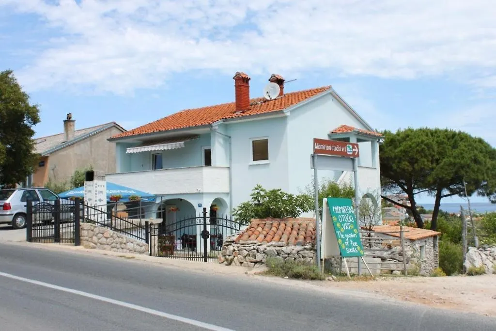 Apartments With A Parking Space Mali Losinj