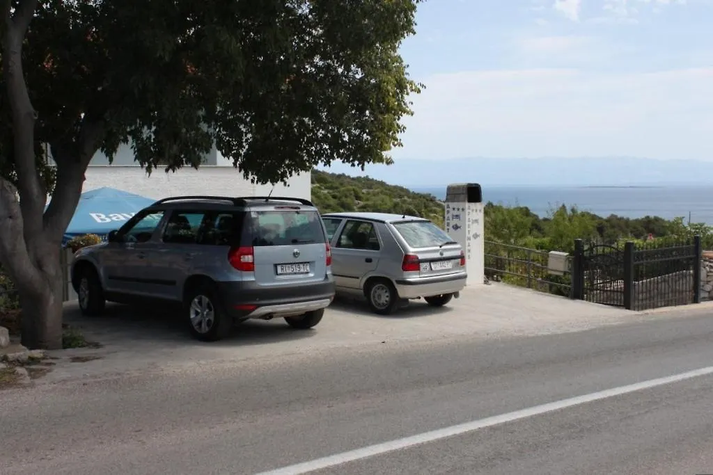 Apartments With A Parking Space Mali Losinj