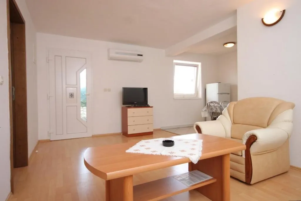 Apartments With A Parking Space Mali Losinj